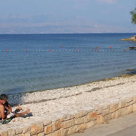 By The Sea Sutivan, Brac - 15617 Apartamento Sutivan
